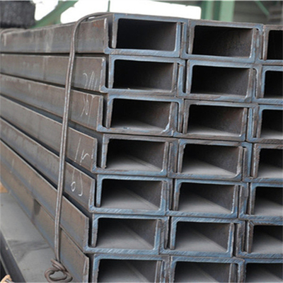 Q355 63 * 40 * 4,8mm Chùm kênh thép cacbon EN Bọc ghế Thép kênh U