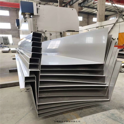Máng xối mái bằng thép không gỉ 304 Hình dạng tùy chỉnh Máng xối công nghiệp Bề mặt cán nguội 1,5 * 1219mm 2B